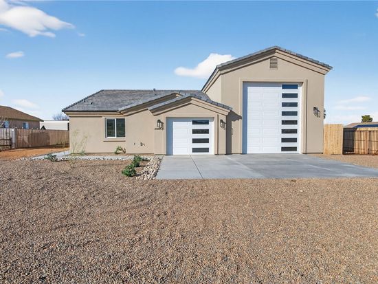 10083 N Larkspur Dr, Kingman, AZ 86401