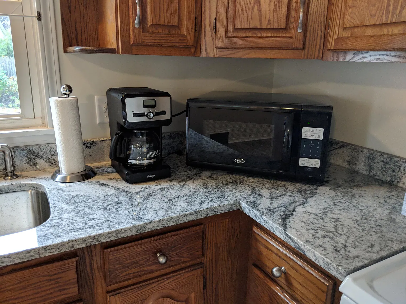 3 bed, 1450 sqft, $1,975 — Photo 4
