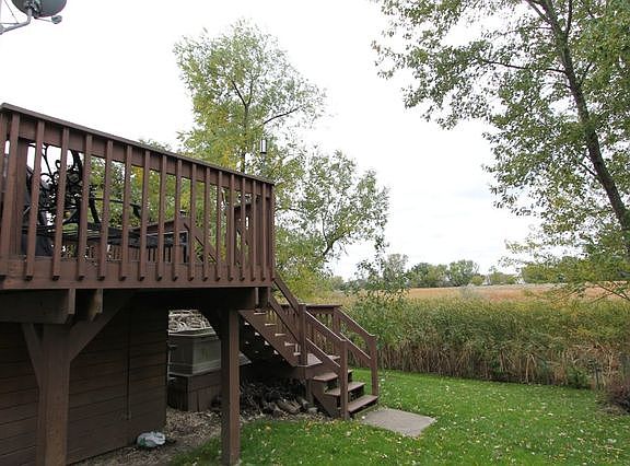 2nd image of 2200 N Aster Pl
