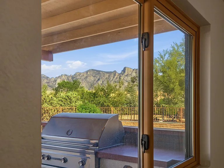 11910 N Joi Dr — Photo 12