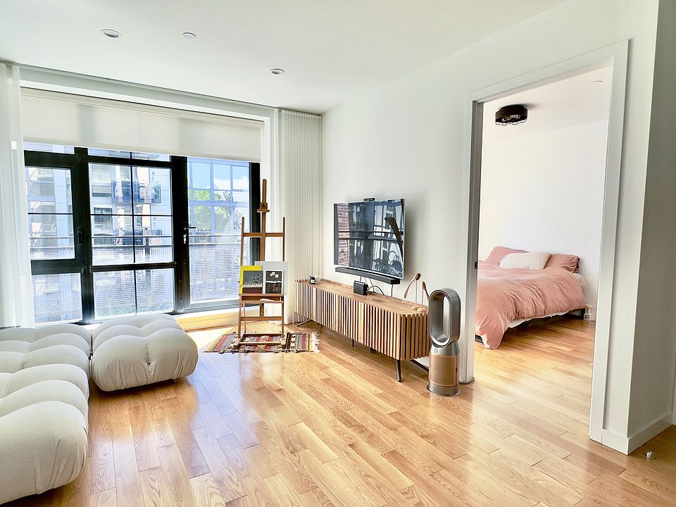 1st image of 4121 23rd St APT 5C