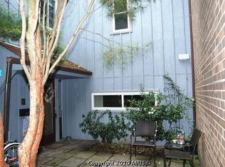 11536 Links Dr, Reston, VA 20190