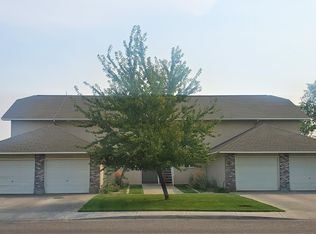 3168 E Chasewood Dr, Ammon, ID 83406