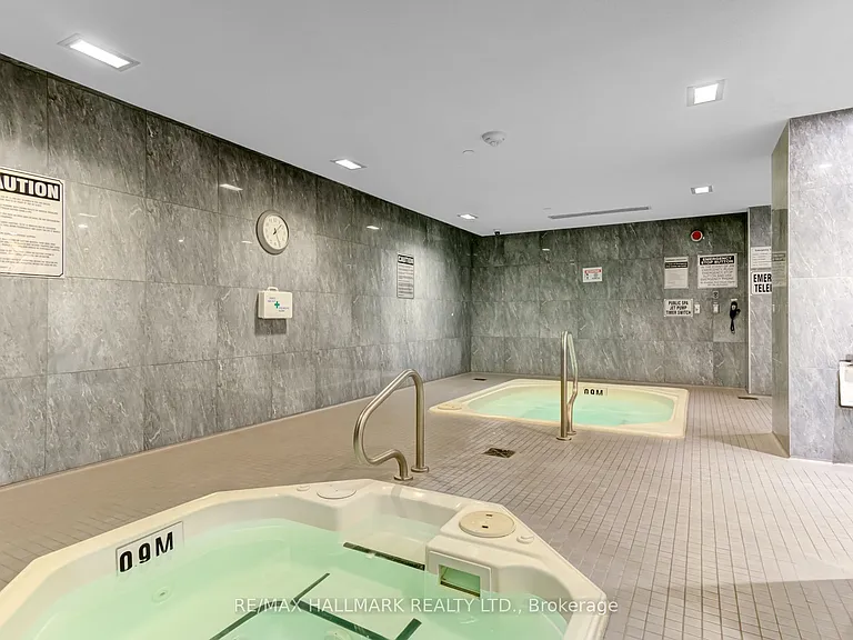 120 Harrison Garden Blvd #807 — Photo 29