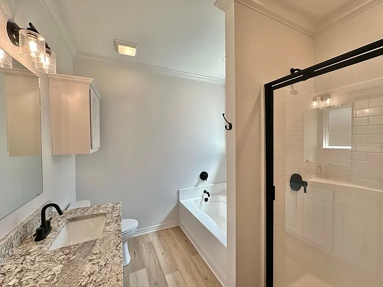 3076 Royal Garden Rd — Photo 21
