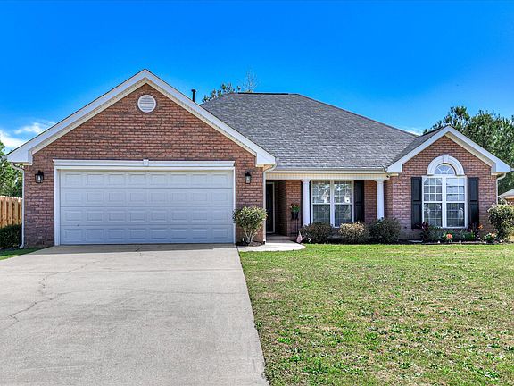 3rd image of 3204 Lexington Way