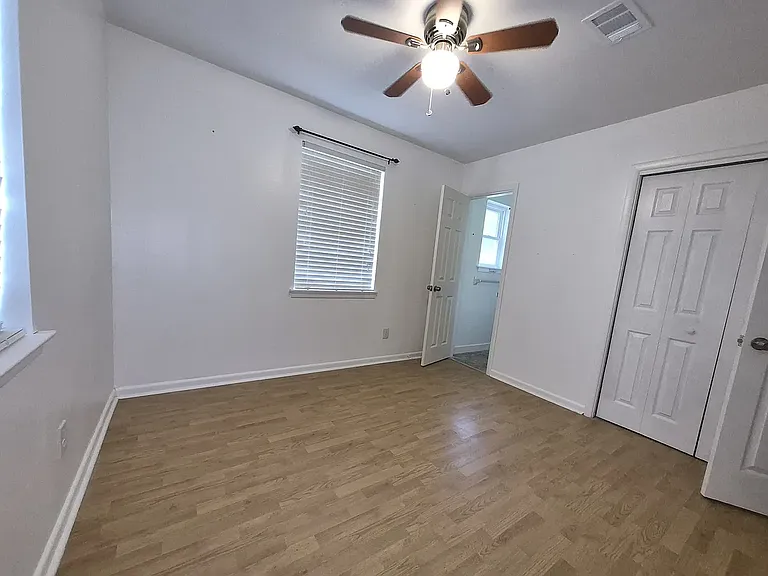 517 Winthrop St — Photo 8