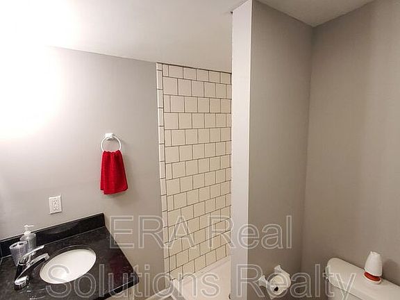 3rd image of 2160 Margaret Ave