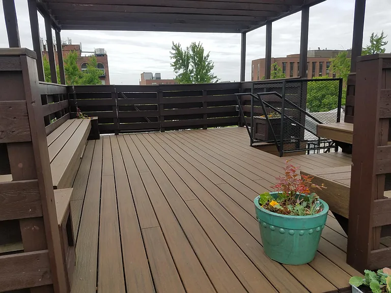 Shared rooftop deck looking south.