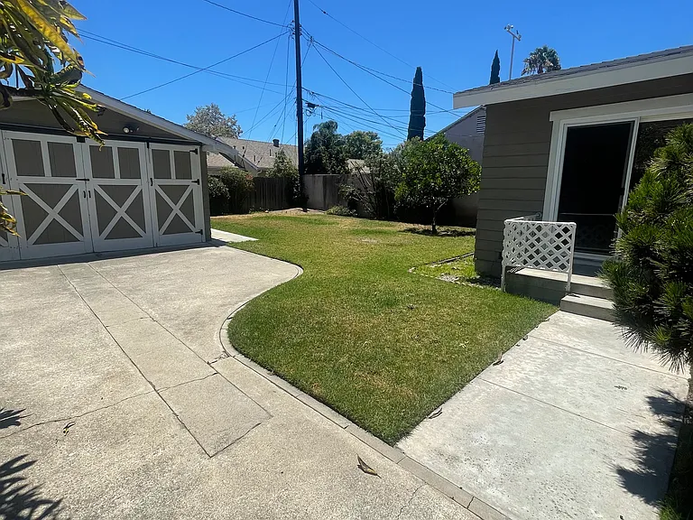 1114 W Palm Ave — Photo 3