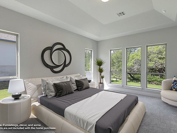 4th image of 486 Falcon Cove