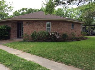 207 Duson Ave, Palacios, TX 77465