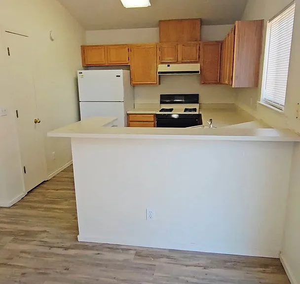 1656 Marinette Ct — Photo 4