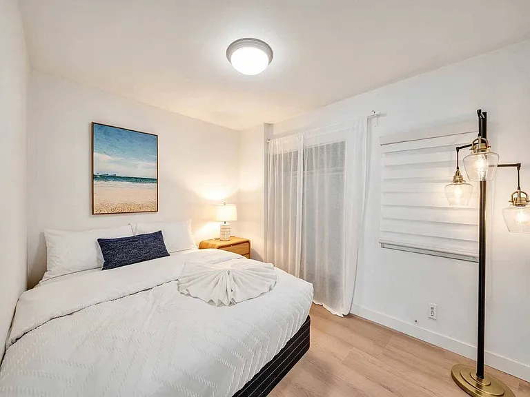 920 W Balboa Blvd #920 — Photo 18