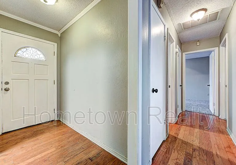 320 Cedar Crest Dr — Photo 6