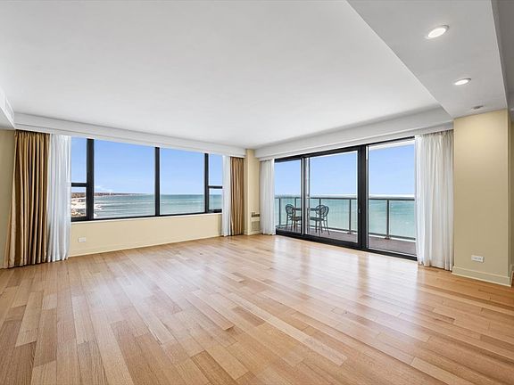 4th image of 1616 Sheridan Rd Unit 8F