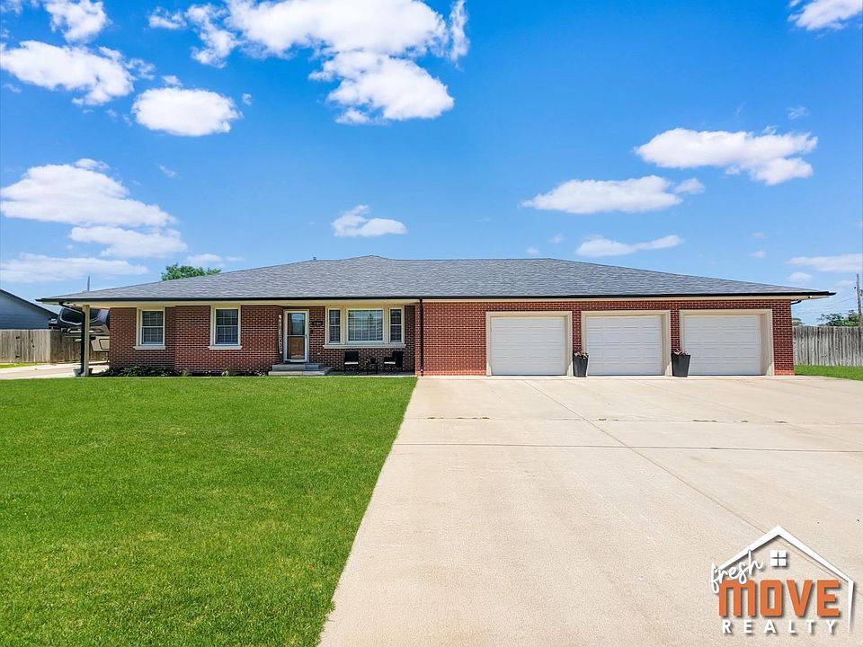 1104 Smith Ave, Lakin, KS 67860 MLS 21680 Zillow