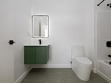 Oasis Apartments — Photo 15