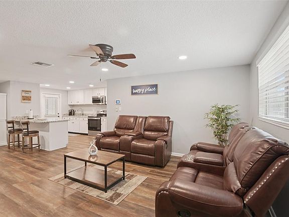 3rd image of 17221 Crawley Rd