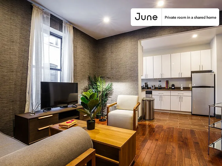 285 Saint Nicholas Ave #D — Photo 3