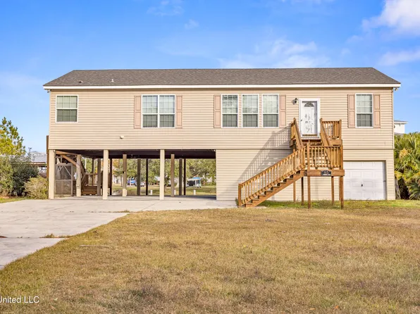 85 Harrison Rd, Bay Saint Louis, MS 39520