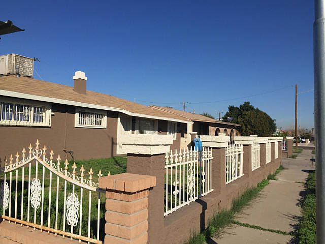 2nd image of 2550 N 40th Ave
