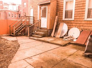 9 Highland St #TOWNH, Boston, MA 02136