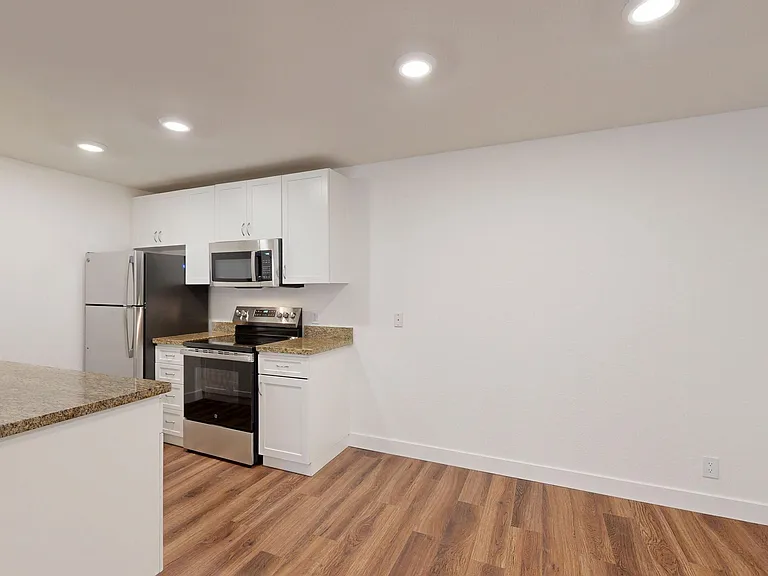 Orchard Glen — Photo 11