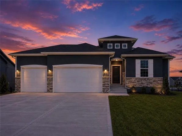 404 SW Hawthorne Ln, Blue Springs, MO 64014