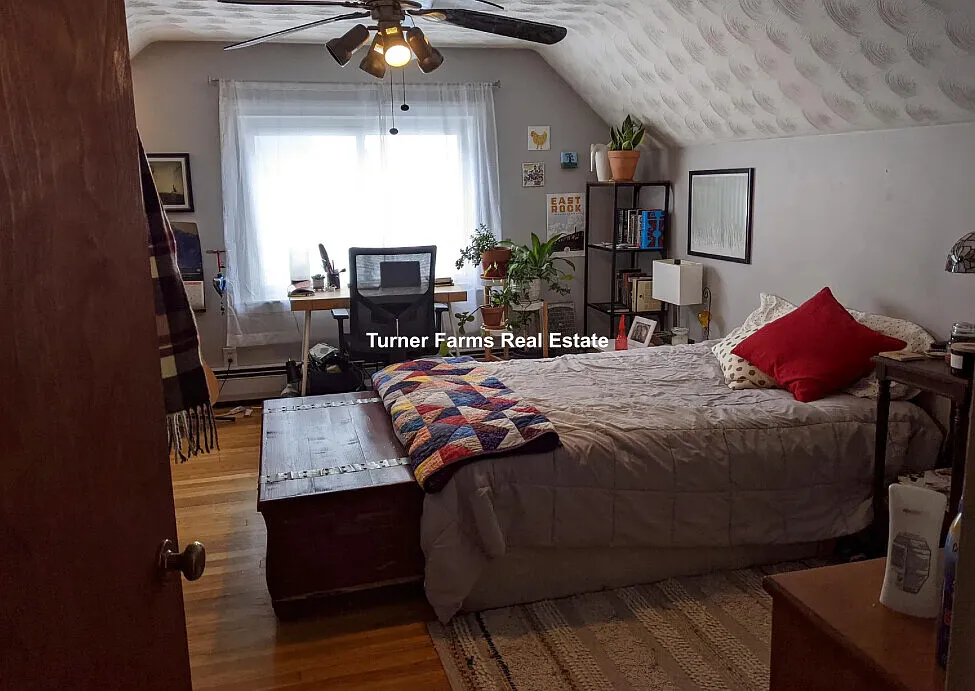 5 bed, 9999 sqft, $6,500 — Photo 1