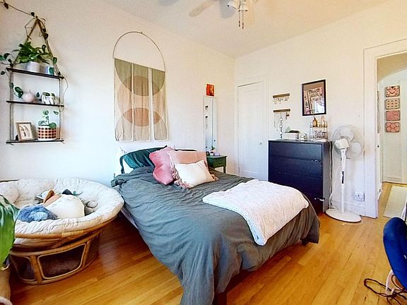 3rd image of 4608-12 N Hermitage Ave #4608-3E