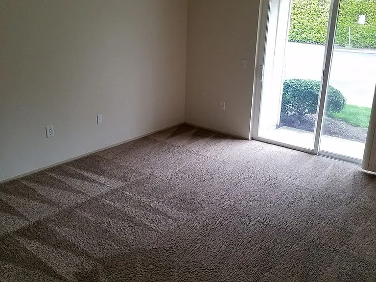 154-Sandy Dr Apts — Photo 10