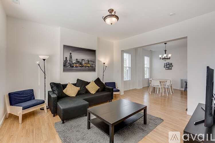 1st image of 2744 W Gladys Ave Floor 2