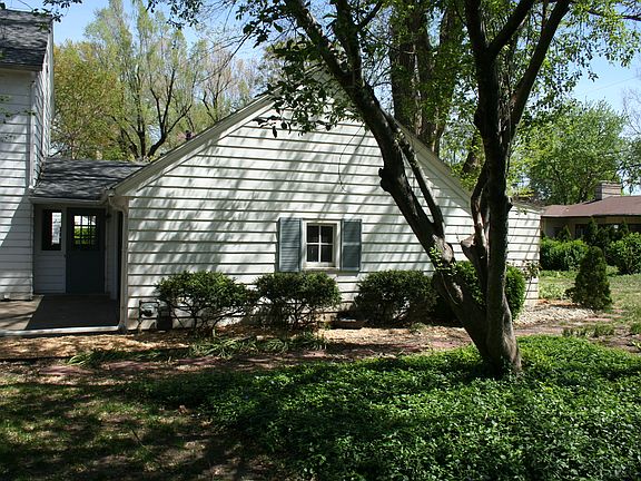 West rear side of garage