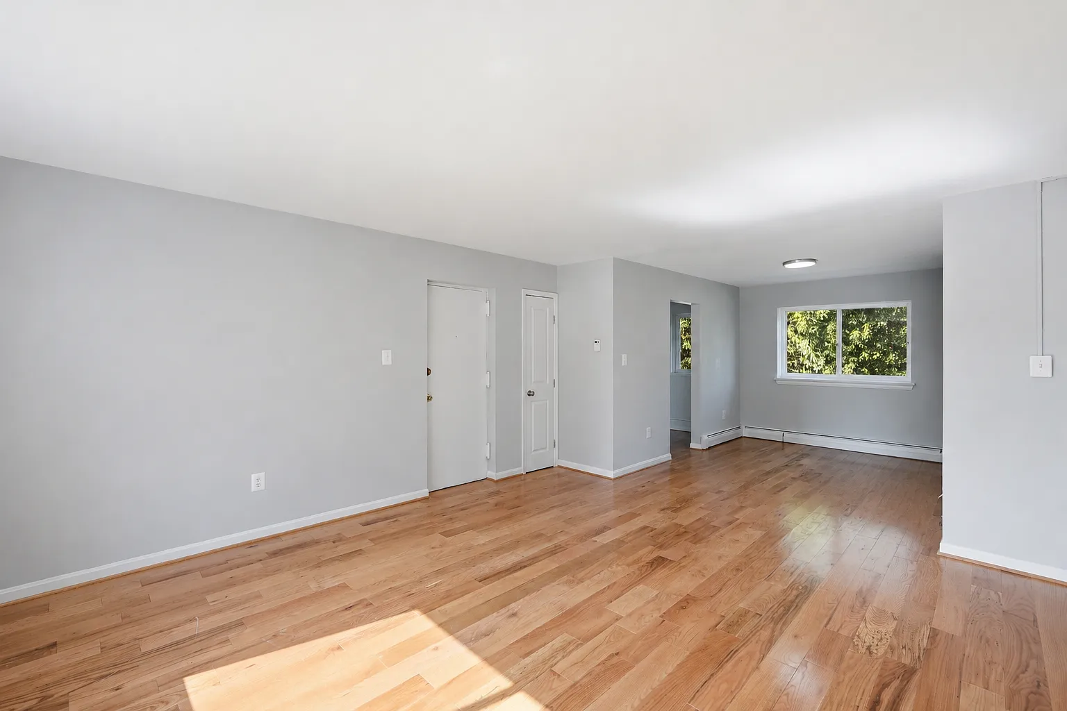7310 Columbia Avenue - 6 — Photo 4