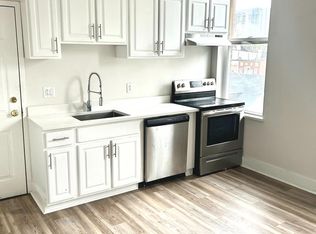 111 S 8th St APT 5, Philadelphia, PA 19106