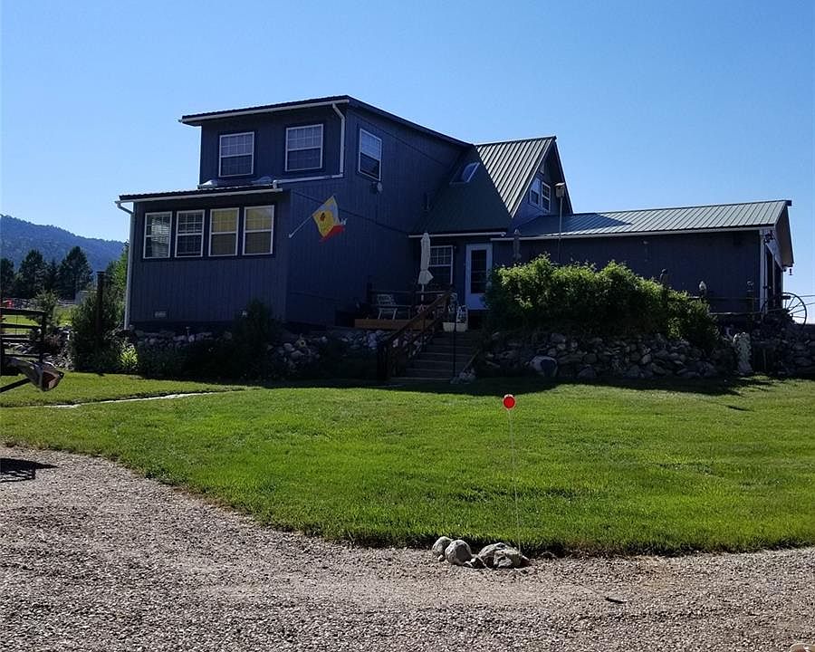 1st image of 670 Leprechaun Ln