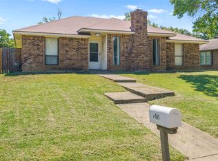 2101 Camellia St, Denton, TX 76205
