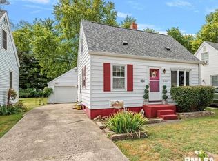 2240 E Keys Ave, Grandview, IL 62702