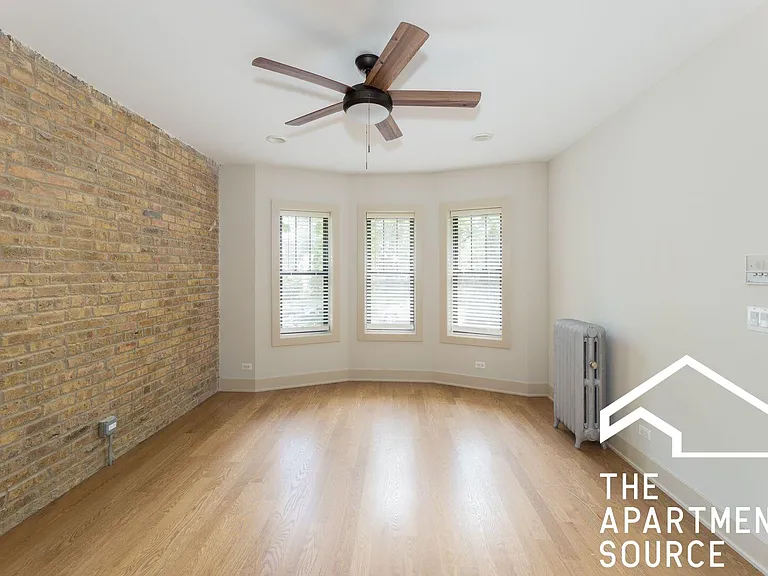 4610 N Winchester Ave #1 — Photo 3
