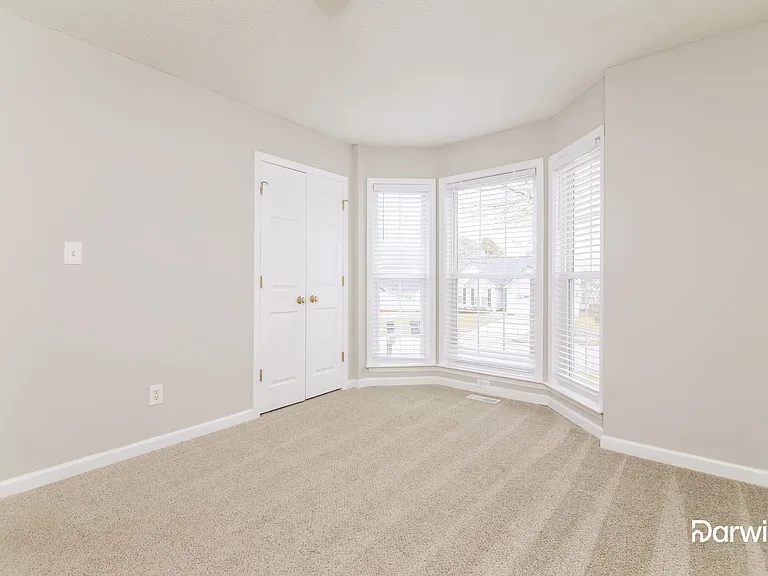 111 Zircon Ln — Photo 10