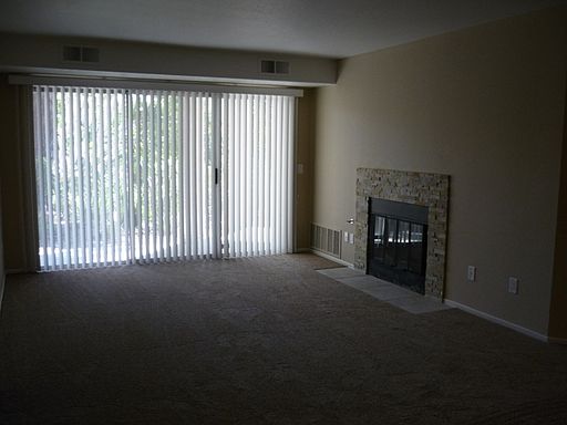 2nd image of 7044 Camino Degrazia Unit 219