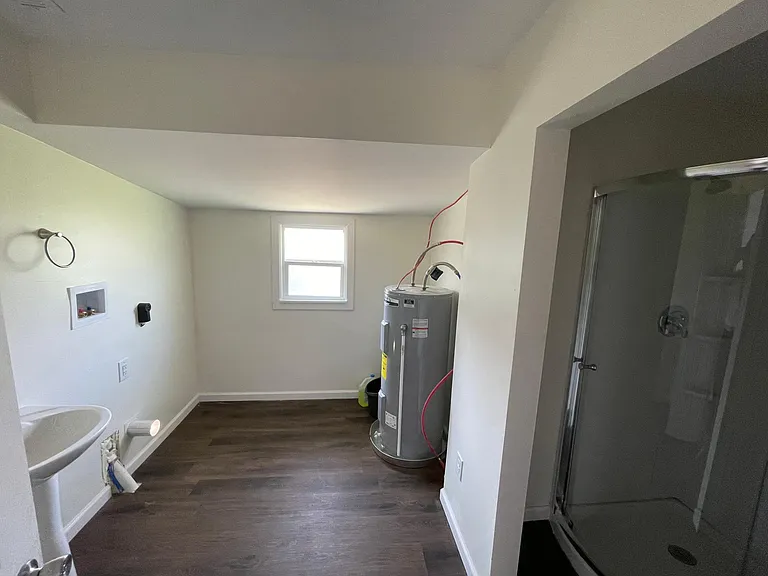 409 Maryland Ave — Photo 6