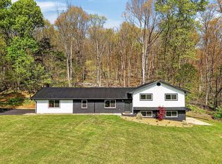 2260 Browns Mill Rd, Cookeville, TN 38506