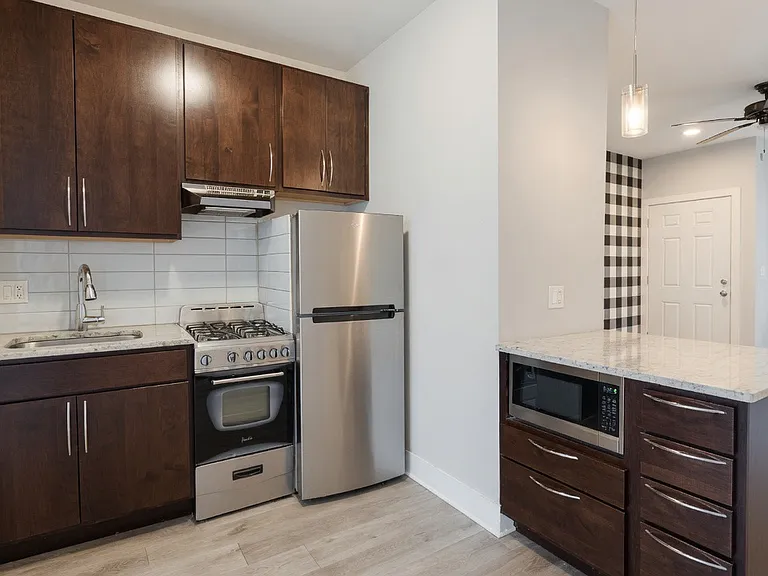 4005 N Bell Ave #1 — Photo 1