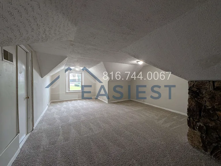 5225 Woodland Ave — Photo 20