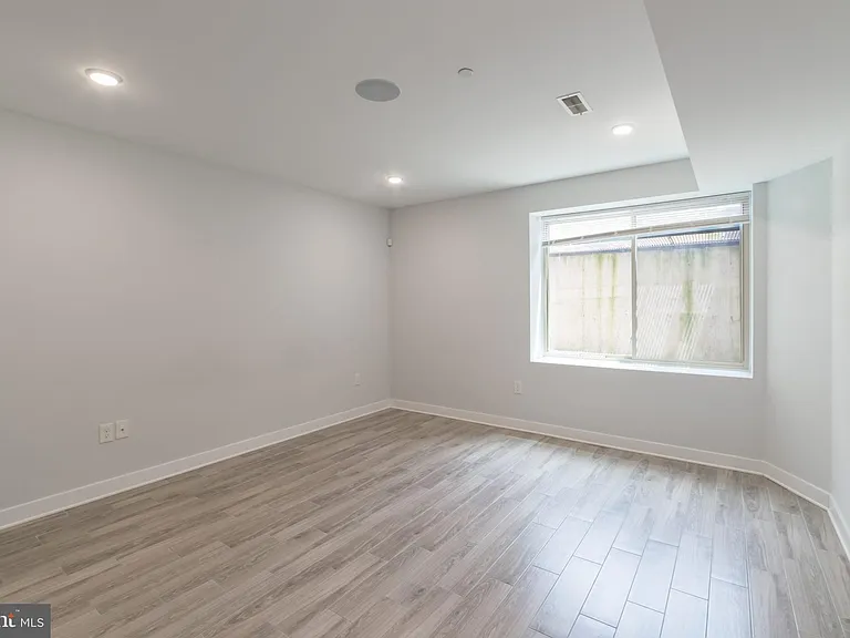1755 N Marshall St #1 — Photo 23