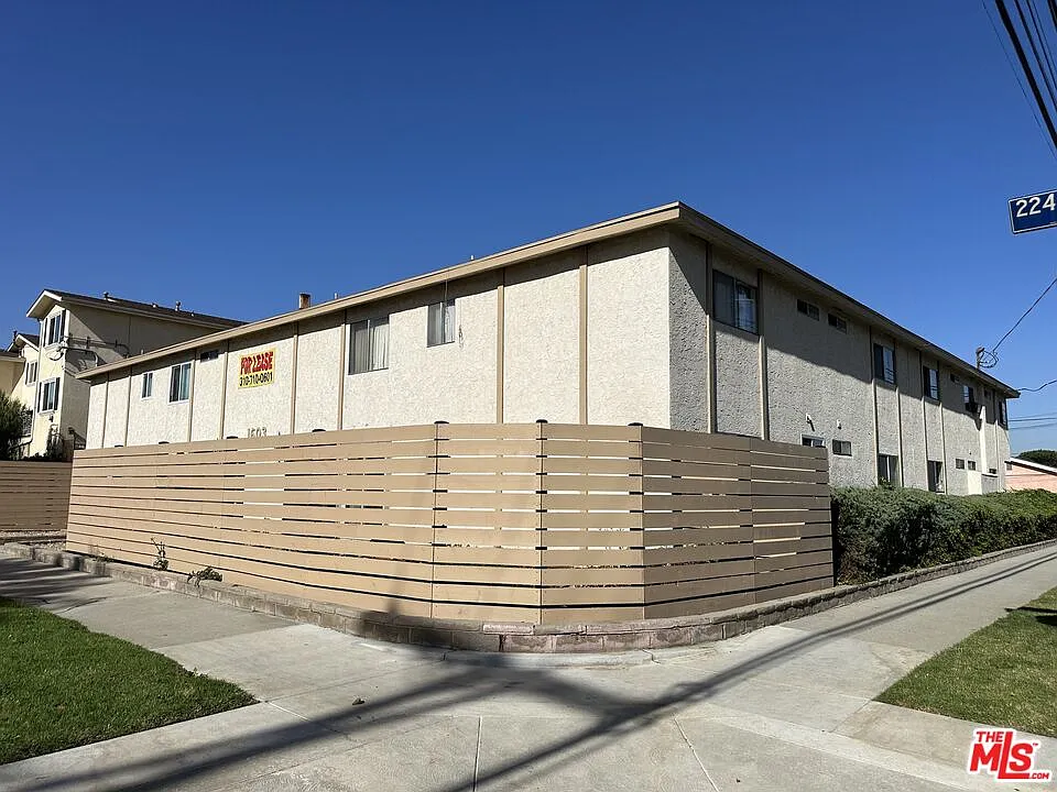 1 bed, 1.0 bath, $1,797 — Photo 1