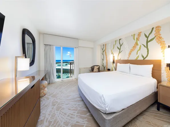 410 Atkinson Dr #1363, Honolulu, HI 96814