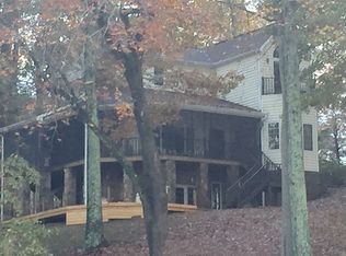 416 Dodee Ln, Union Hall, VA 24176